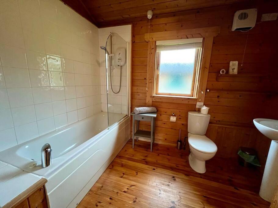 Lilly Lodge, Lake Pochard South Cerney Extérieur photo